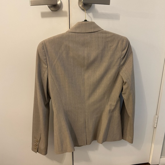 THEORY beige tailored blazer - Picture 3 of 5